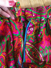 Load image into Gallery viewer, 1960’s Vintage Bright Paisley Skirt