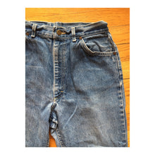 Load image into Gallery viewer, Vintage Lee Medium Wash High Rise Straight Leg Jeans Size 14