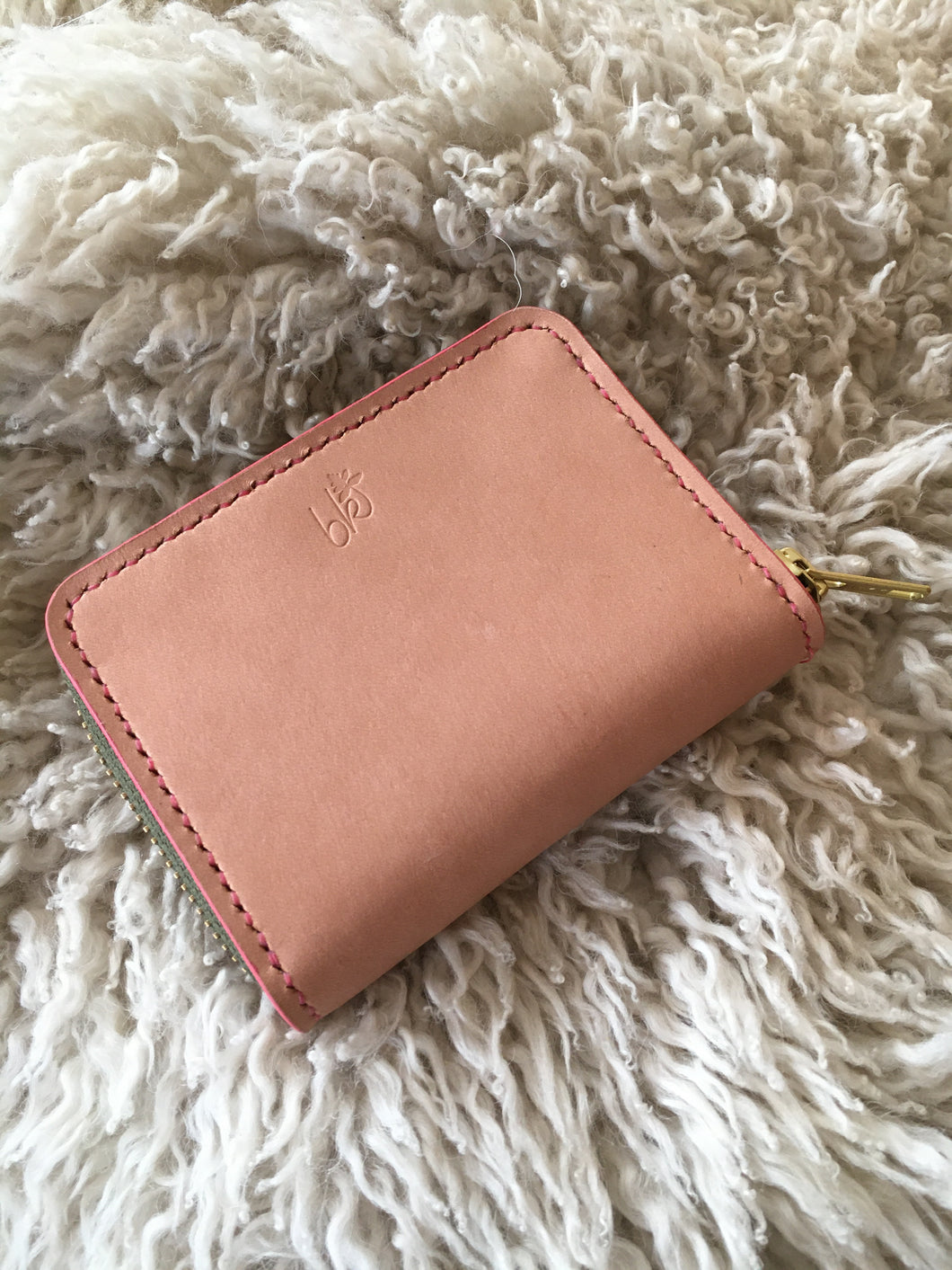 Natural Handsewn Leather Zip Wallet 
