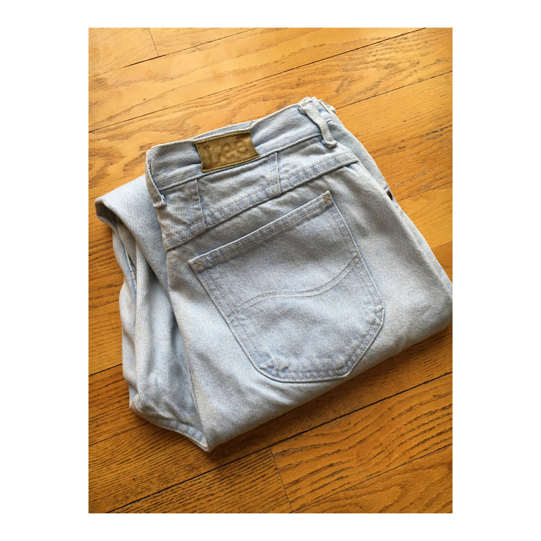 Lee Light Wash High Rise Tapered Jeans Size 12