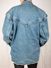 Load image into Gallery viewer, 1980s V Detail Denim Jacket
